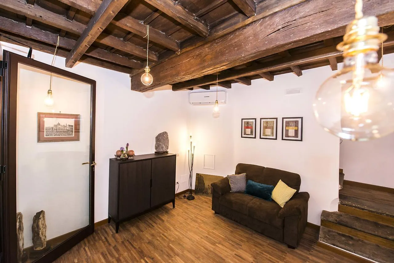 Vicolo 22 - Residenze Romanae 0*, Rome