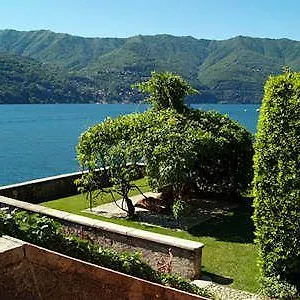 https://regina-teodolinda-suites-laglio.it-lombardy.com