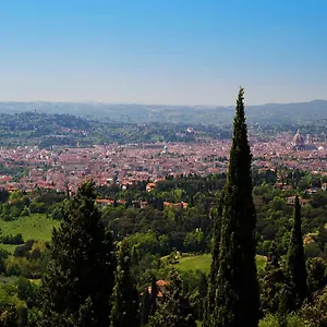 https://villa-fiesole.it-tuscanyhotel.com